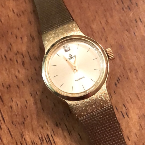 Ladies Lorus Quartz Watch-diamond accent - Picture 2 of 11